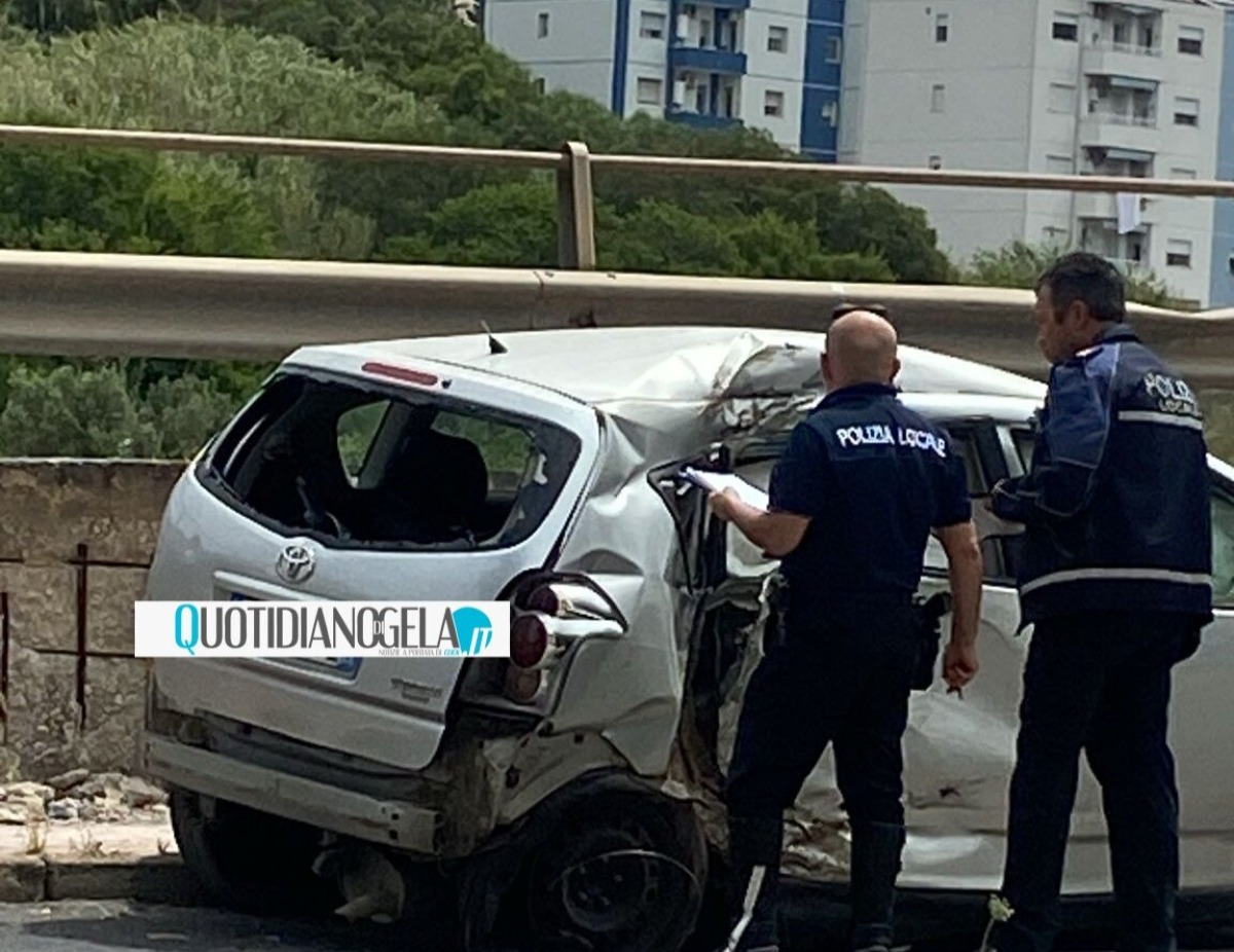 Incidente stradale in viale Indipendenza, c'è un ferito  - 