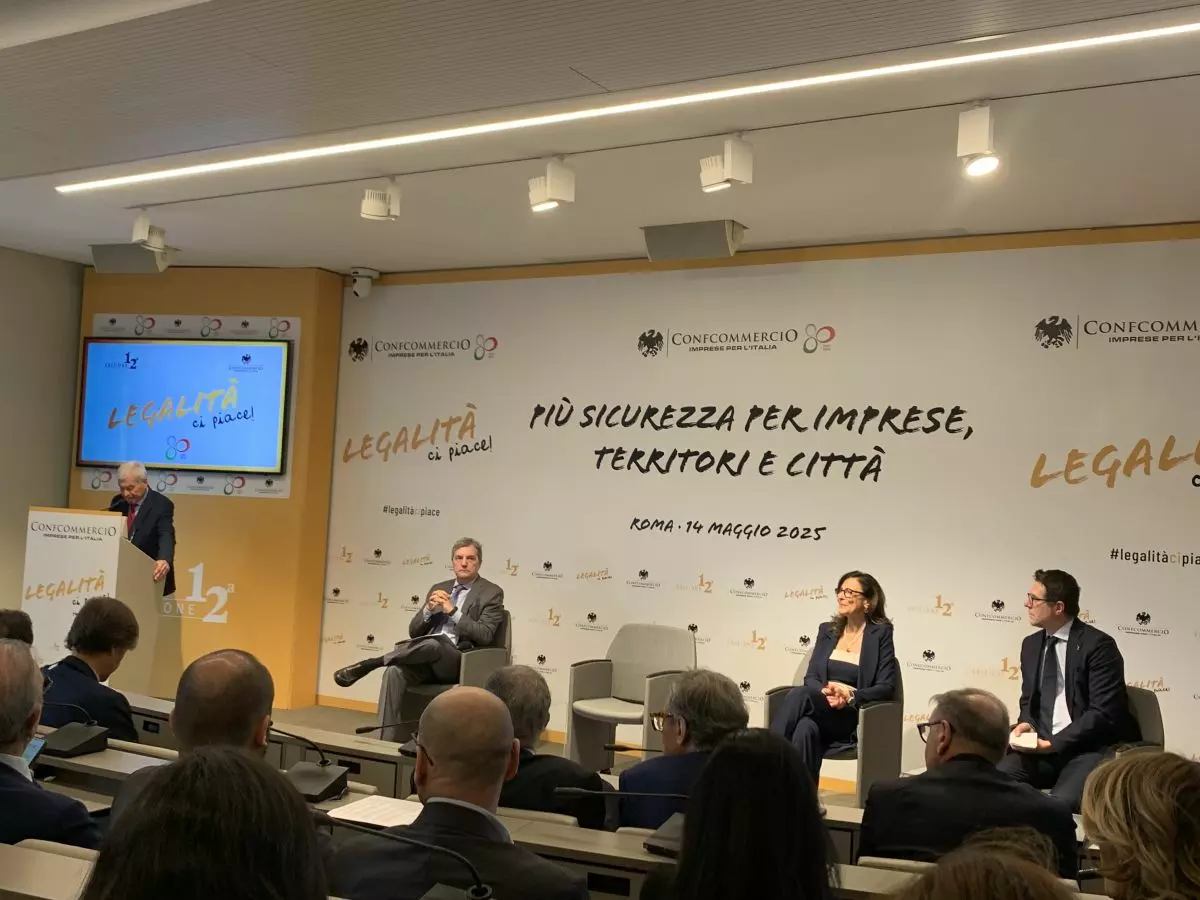 Confcommercio, l’illegalità costa 39,2 mld. Una zavorra per la crescita - 