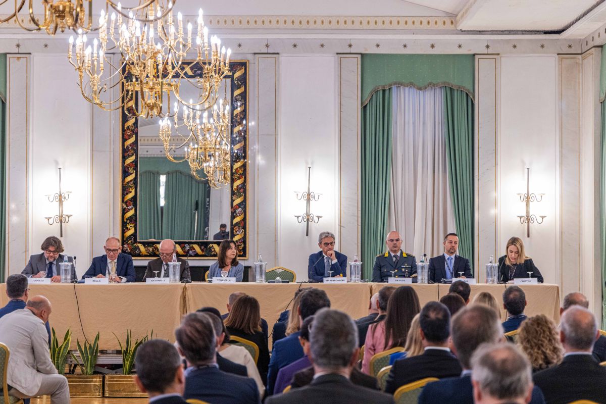 Logista, il mercato illegale dei prodotti da fumo vale 1,2 miliardi -