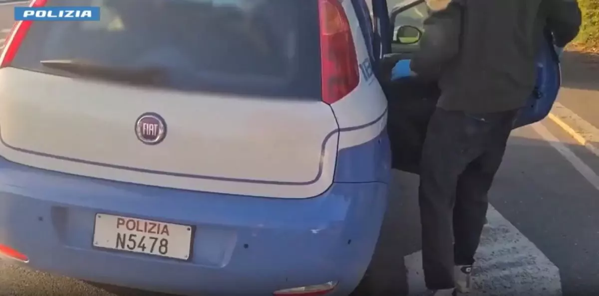 Aveva manuale per realizzare bombe, arrestato a Lecco 20enne egiziano - 