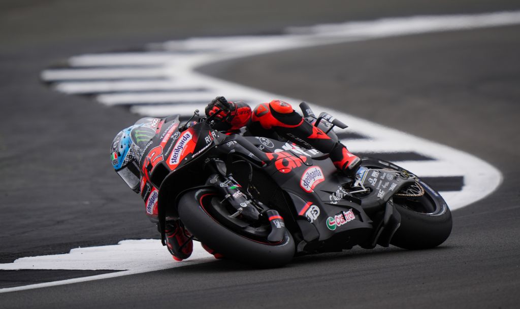 Bezzecchi trionfa nella MotoGp in Gran Bretagna, out Quartararo-Bagnaia - 