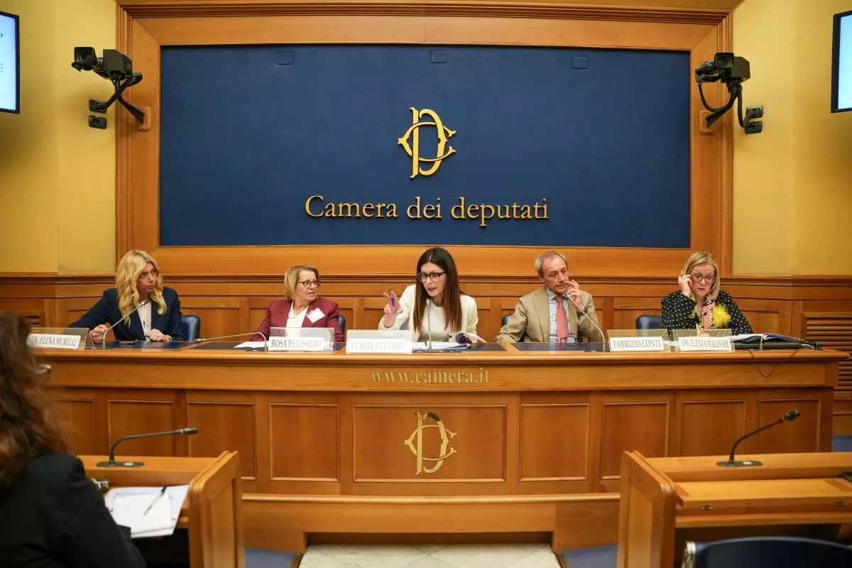 Lupus: Istituzioni, medici e pazienti per diagnosi precoci e cure eque - 