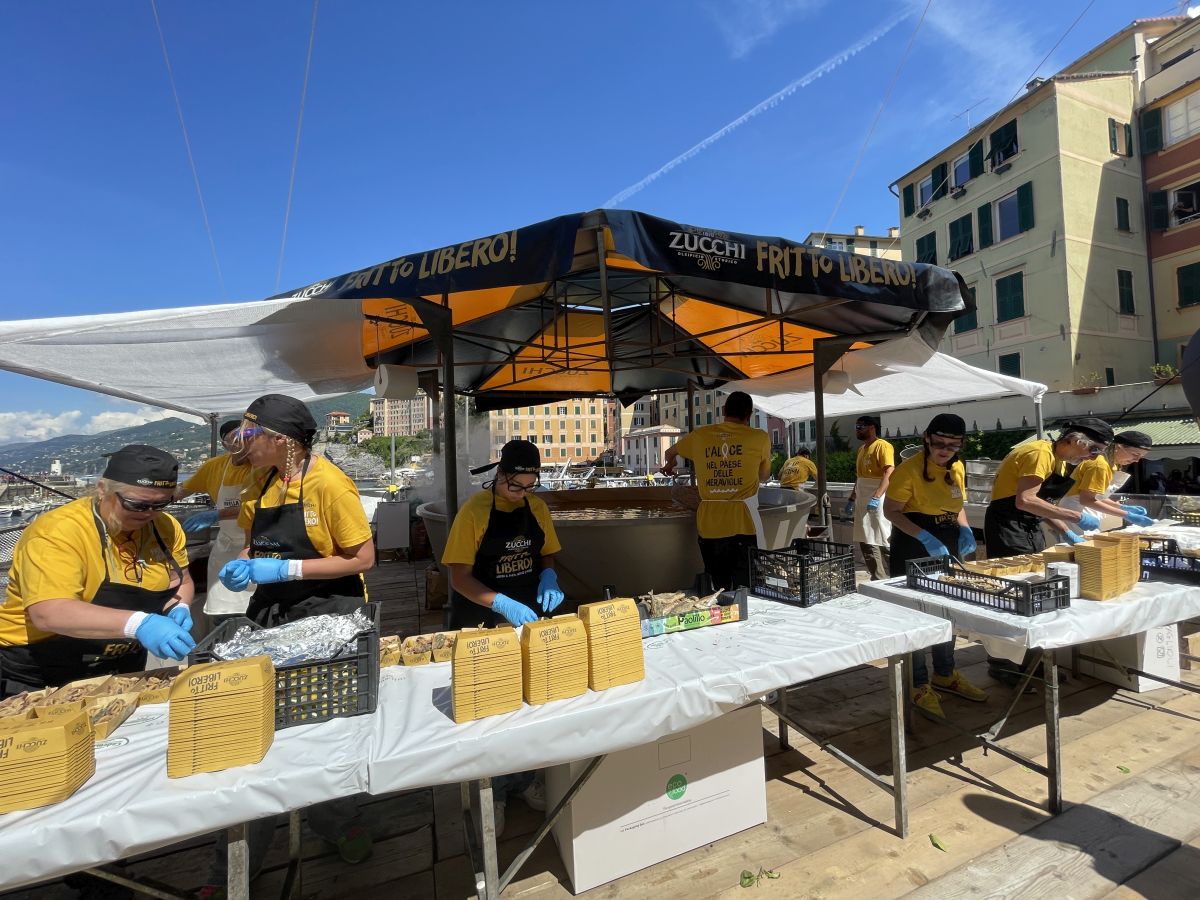 Oleificio Zucchi celebra 215 anni e supporta sagra del pesce di Camogli - 