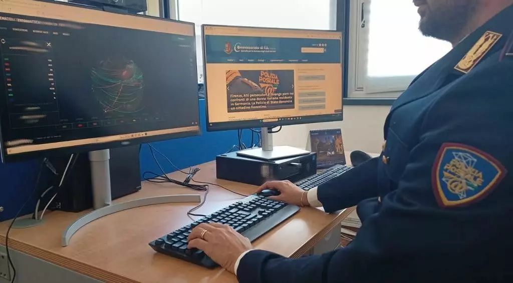 Trovati con file pedopornografici, tre arresti in Sicilia -