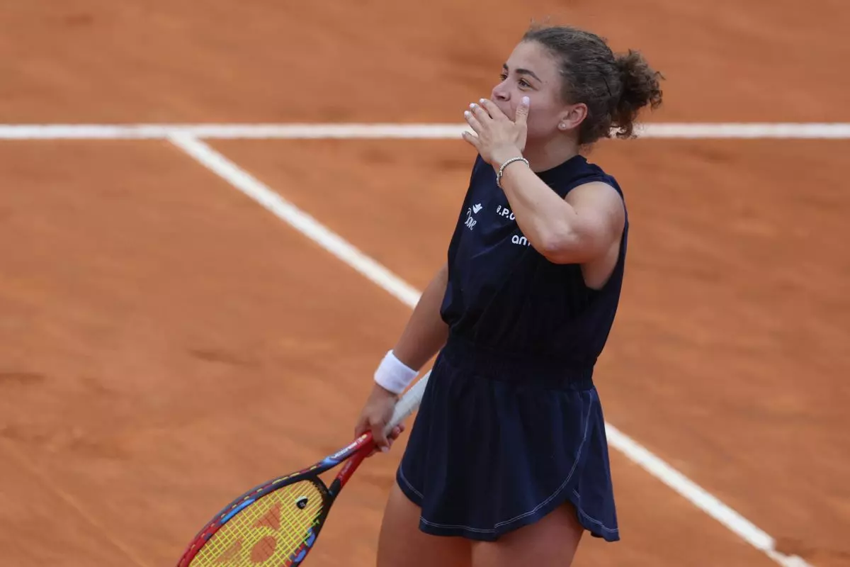 Paolini rimonta Shnaider, è in semifinale a Roma - 