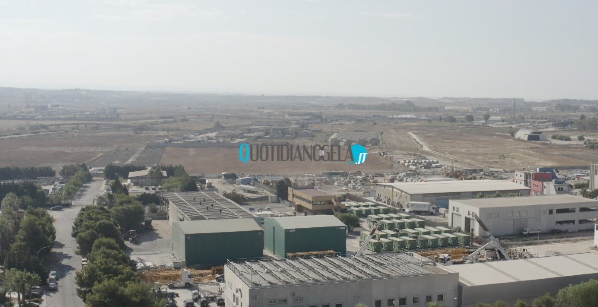 Area industriale, Alario: "Controlli e investimenti, polo Sinapsi va realizzato" - L'area industriale di Brucazzi