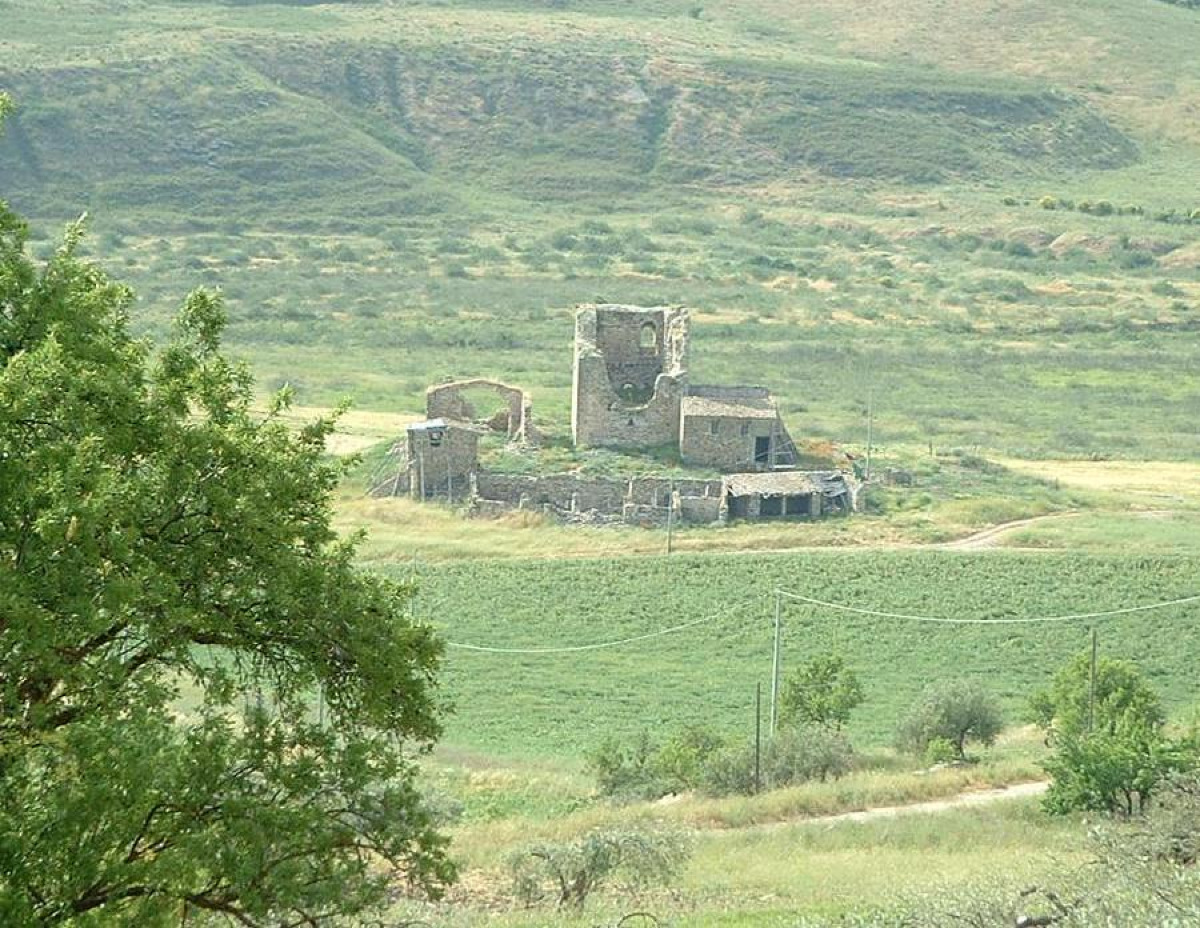 A Resuttano c'è un castello che resiste ancora oggi | Dove un Re decise l'inimmaginabile - Foto: Wikipedia