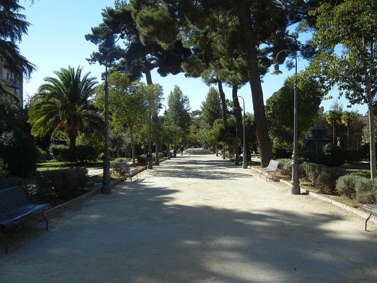 Un giardino che racconta vicende storiche | Villa Amedeo a Caltanissetta e la sua storia incredibile - Foto: Alessandro Miccichè/Wikipedia