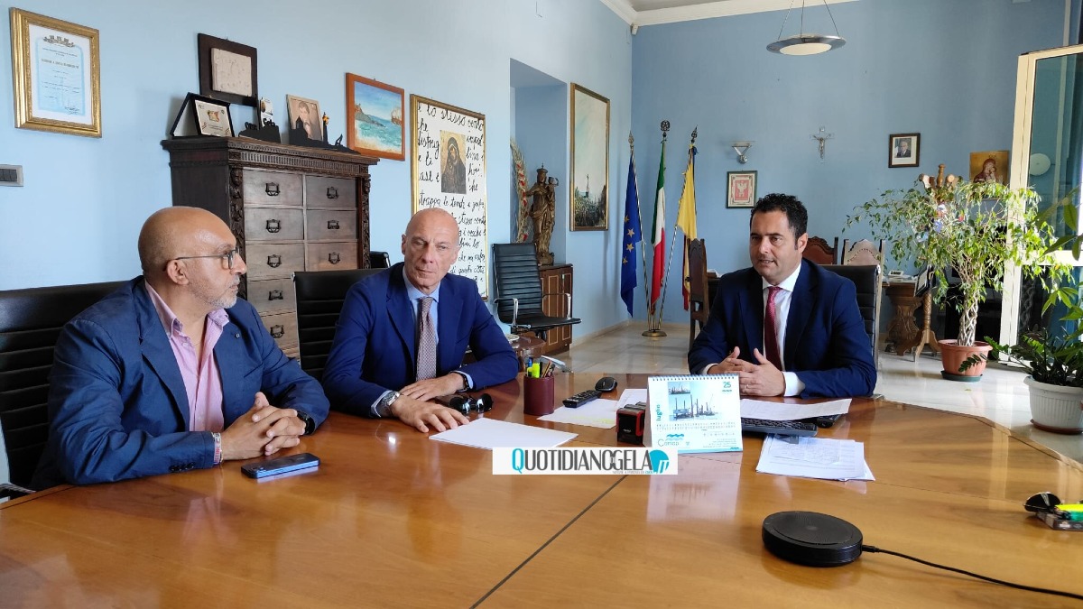 Viabilità e sicurezza, Tesauro in città: ha incontrato il sindaco Di Stefano  - Tesauro insieme al sindaco Di Stefano e al consigliere provinciale Cuvato