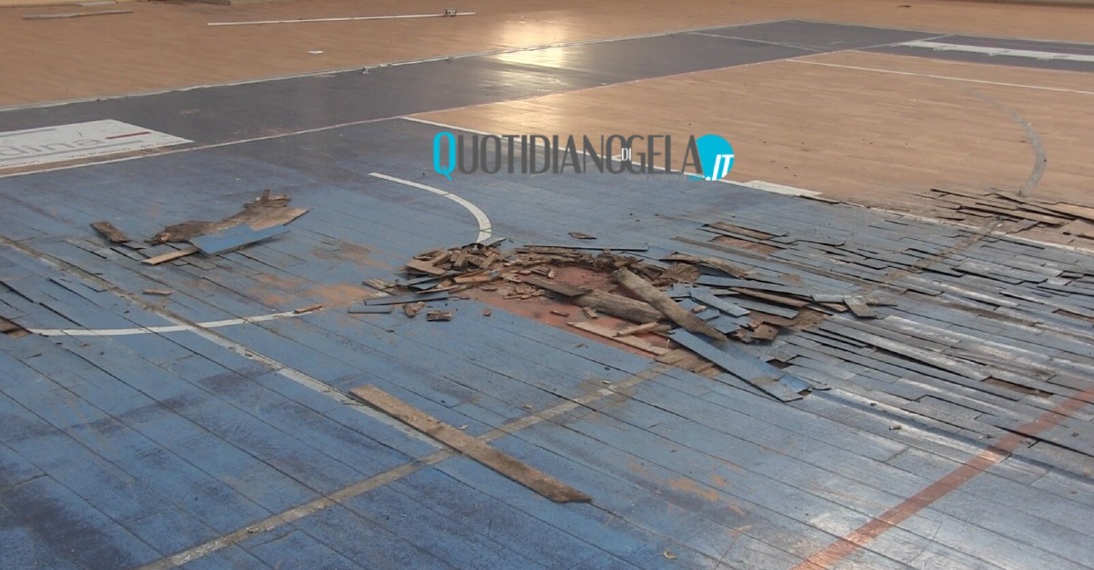 PalaCossiga vandalizzato e chiuso, un milione di euro per gli interventi: si punta ai fondi ministeriali - 