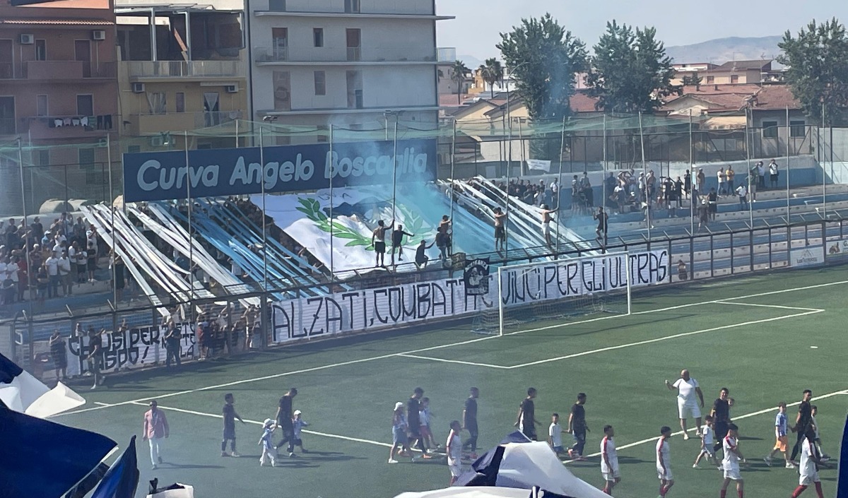 Gela e Nuova Città Gela promosse, civici e Pd: "Sprone per crescere nello sport" -