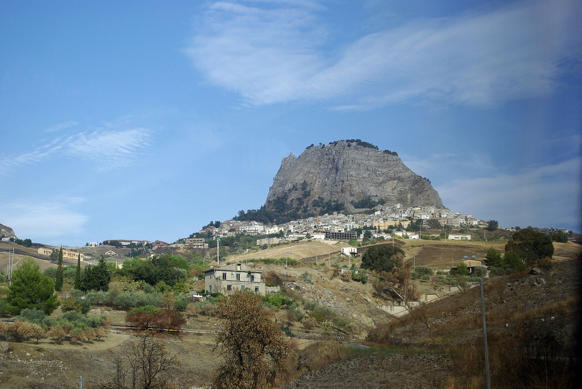 Pochi conoscono questa vista mozzafiato | Belvedere di Sutera e l'incredibile curiosità - Foto: Berthold Werner/Wikipedia