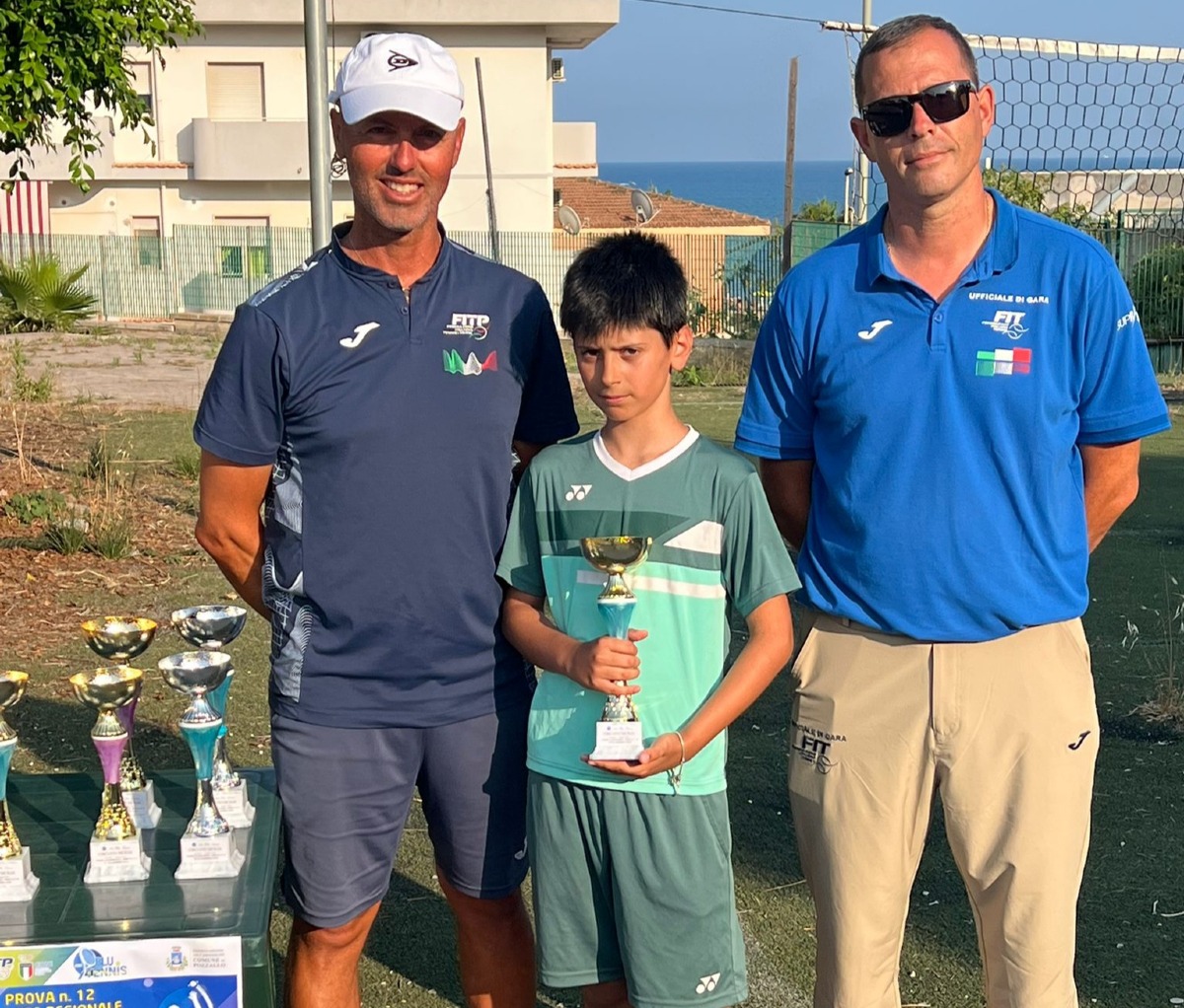 Tennis, un altro successo per Di Mauro: si aggiudica il torneo di Pozzallo - Di Mauro premiato a Pozzallo