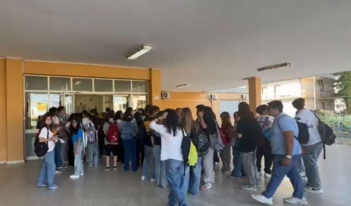 Maturità 2025 tra ansia, speranze e il rito collettivo di mezzanotte - 