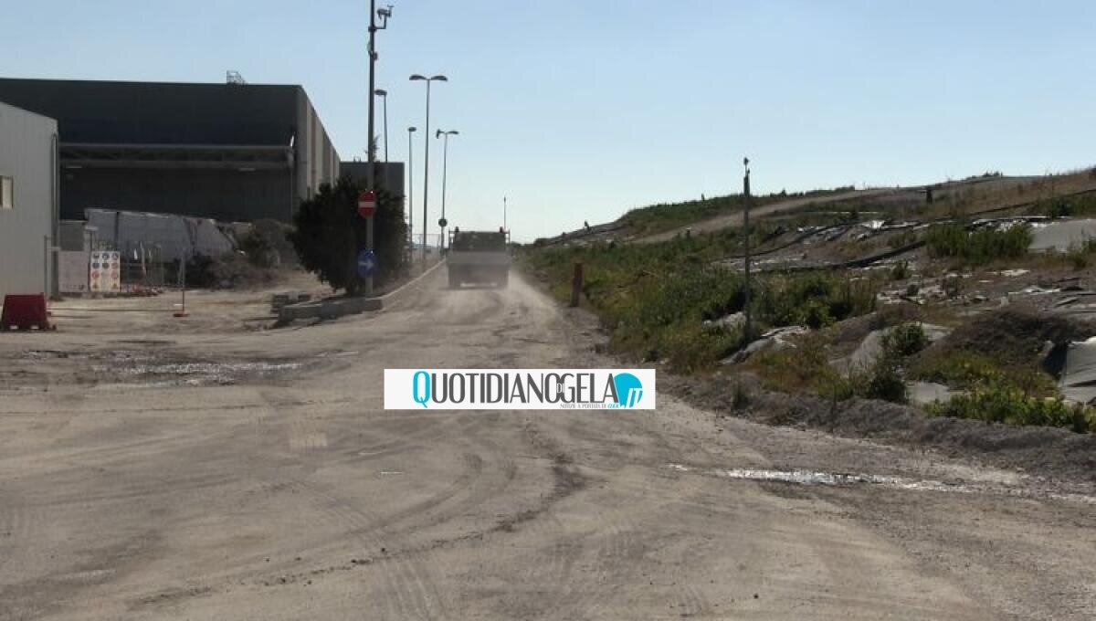 Timpazzo, vasche sature verso passaggio a Srr: "Comune verificherà su mitigazioni o royalties" - Una delle aree della discarica Timpazzo 