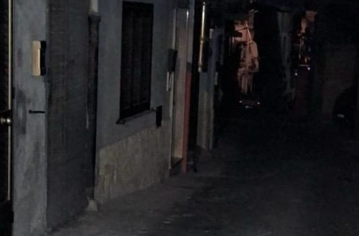 Mazzarino, D'Aleo e Vicari: "Via Cappuccini al buio, l'amministrazione non è mai intervenuta" - 