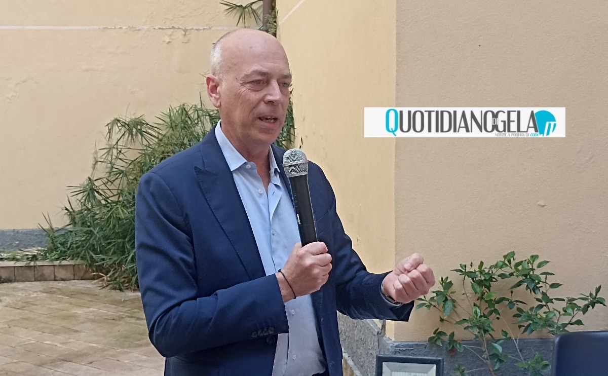 Royalties, Lorefice: "Risorse vanno concretizzate con i progetti" - Il senatore Pietro Lorefice 