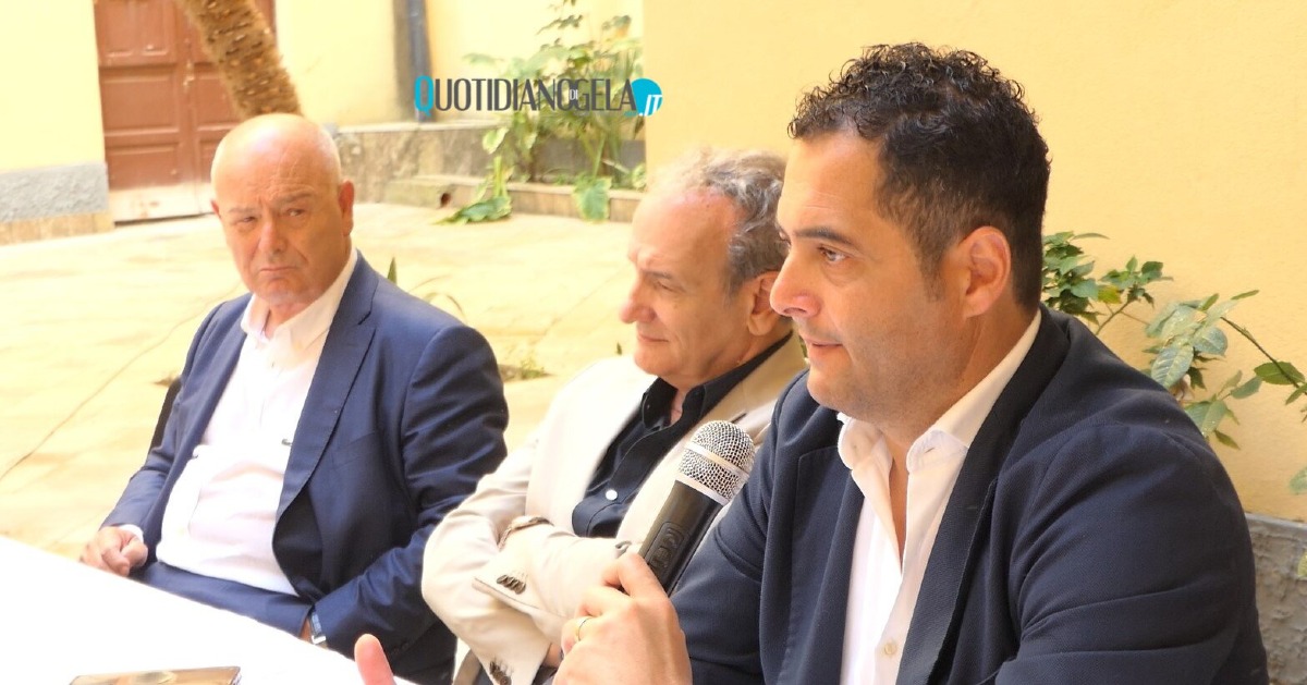 "Argo-Cassiopea", mancano numeri precisi sugli incassi dalle royalties: sindaci pronti a rivolgersi alla Regione - I sindaci Di Stefano, Zuccalà e Balsamo