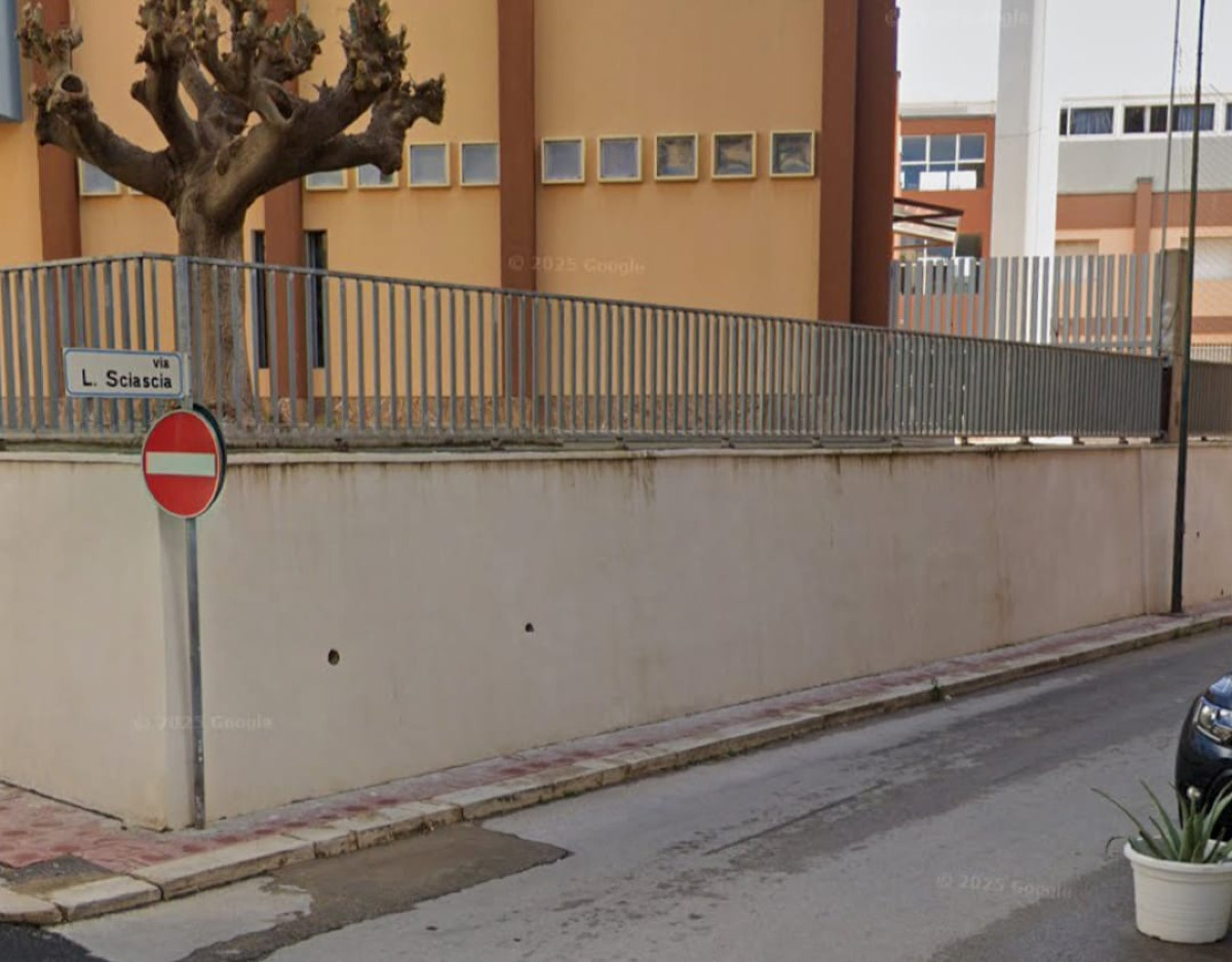Via Pio X a senso unico, residenti via Sciascia bloccati: "Che senso ha questa scelta?" -