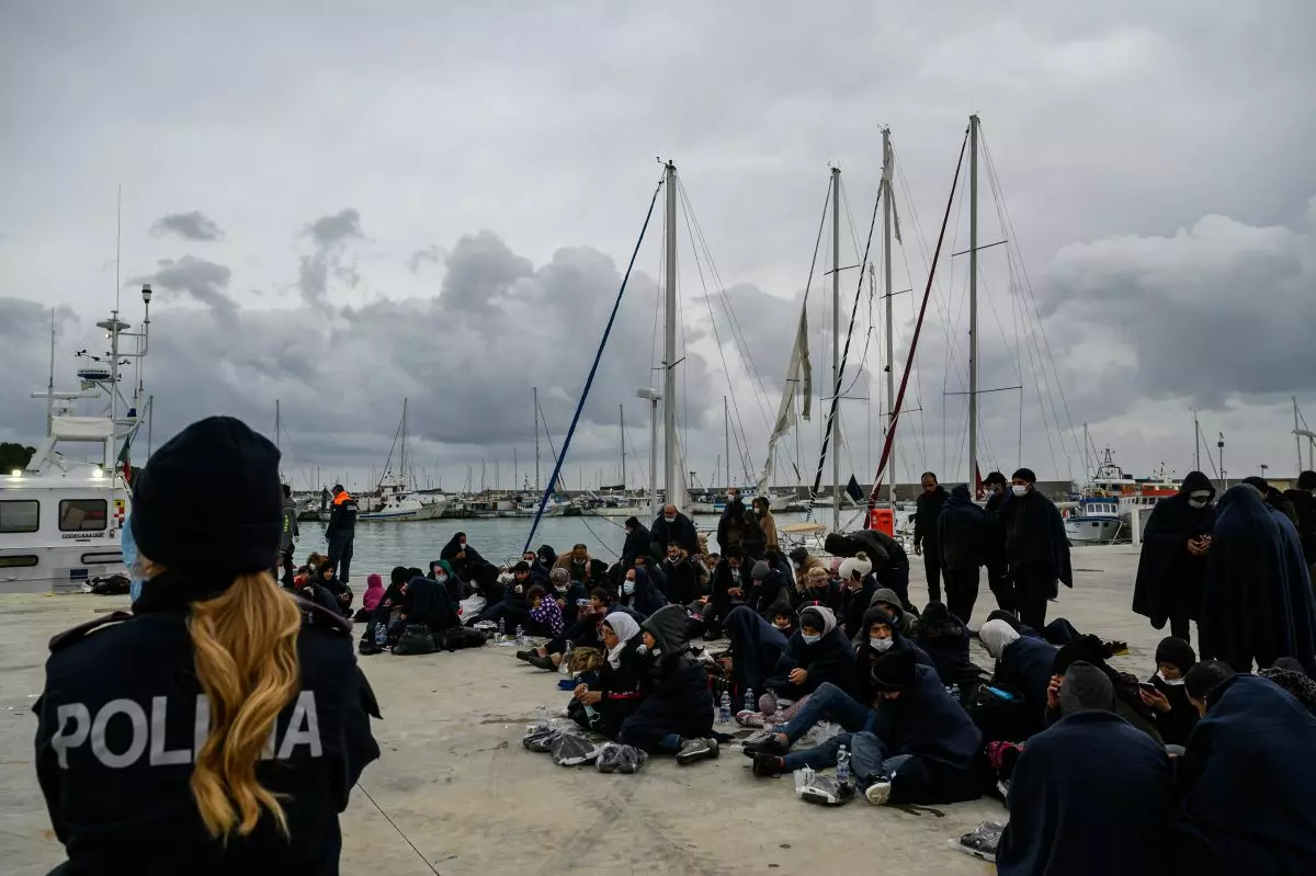 Migranti, fermati 6 presunti scafisti in Calabria -