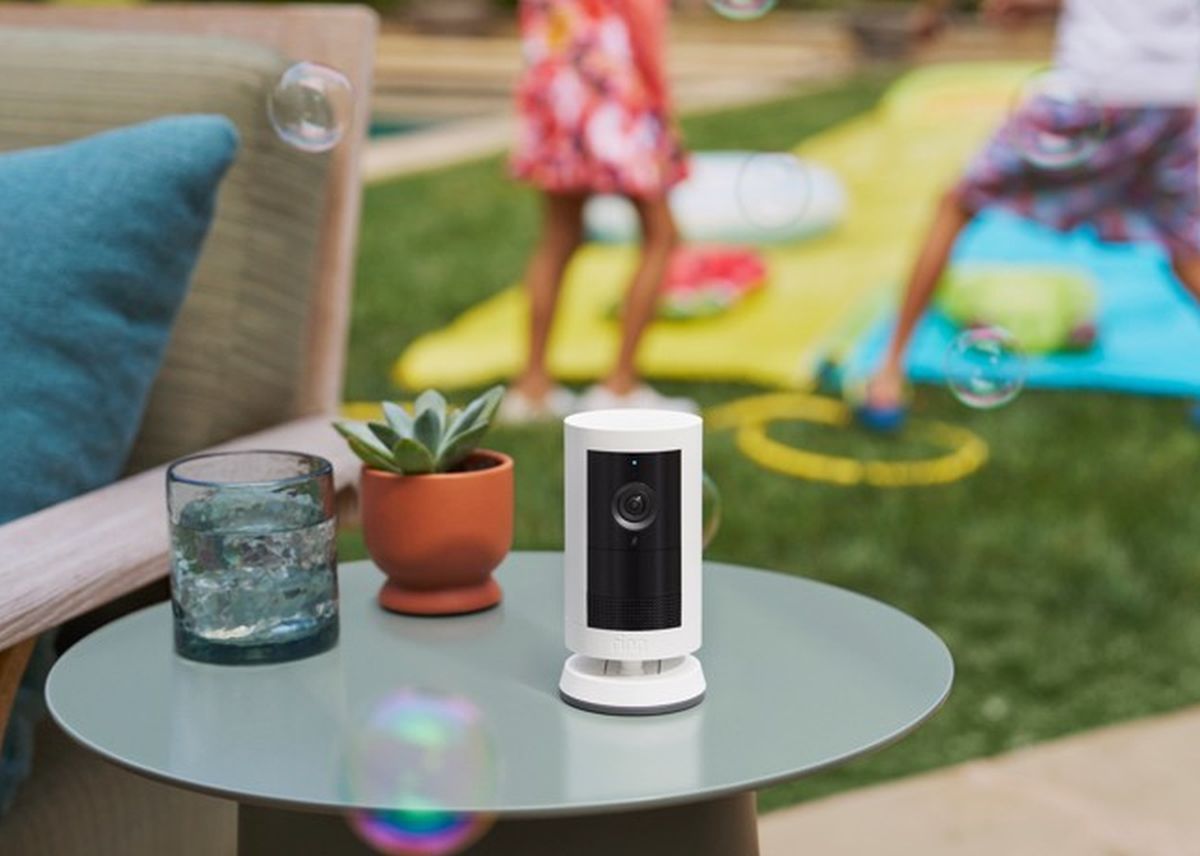 Attenuare l’ansia da vacanza, sulle spiagge la sicurezza smart di Ring -