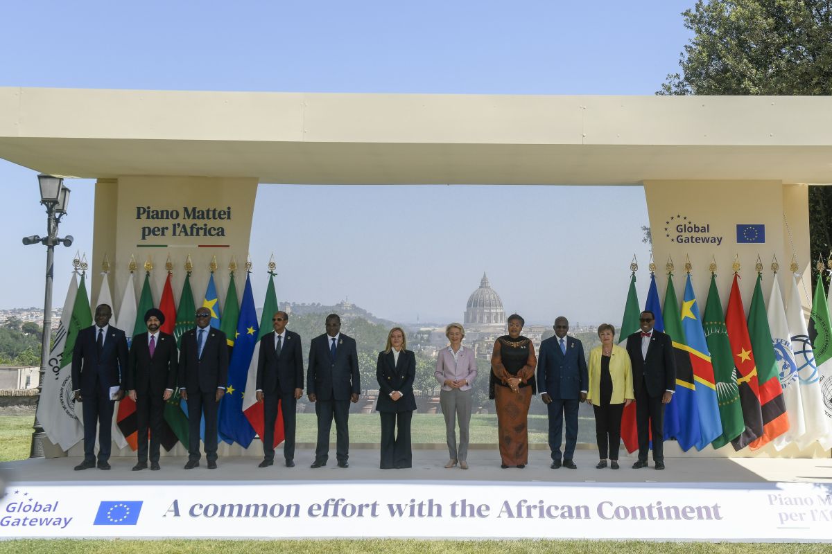 Piano Mattei, Meloni “Impegni per 1,2 mld, abbattere il debito africano” - 