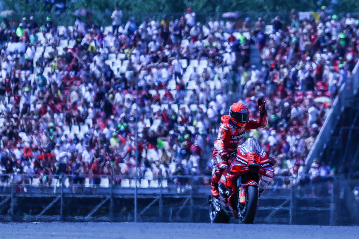 Marc Marquez vince anche la sprint del Mugello, Bagnaia terzo - 