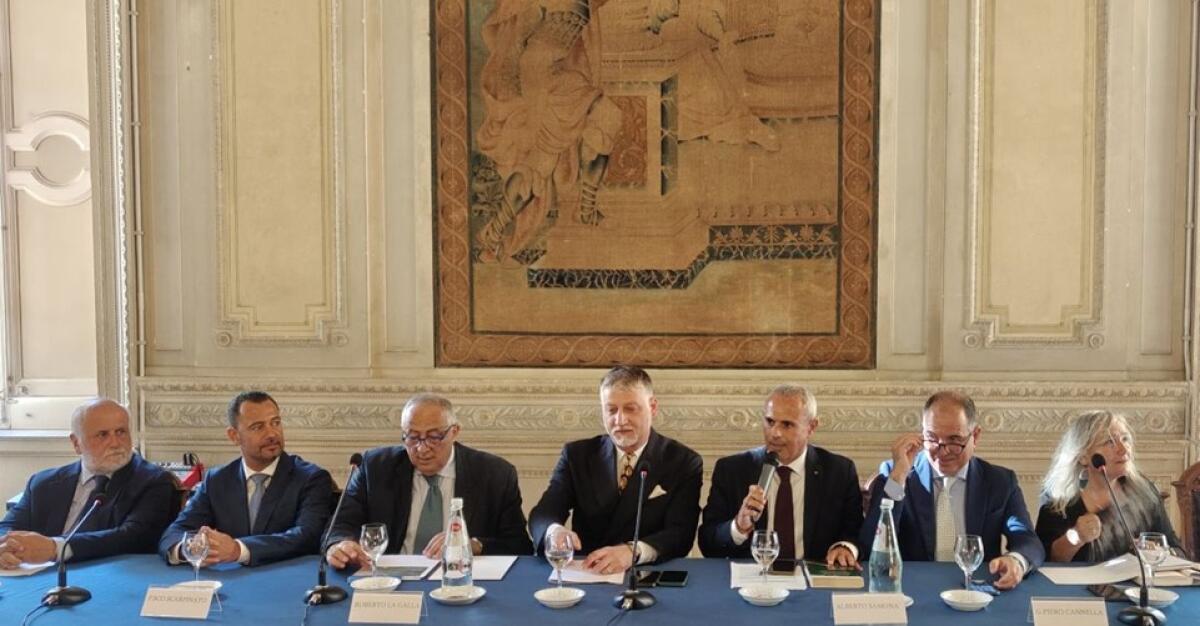 “Antico presente. Viaggio nel sacro vivente”, presentato a Palermo il nuovo libro del ministro Giuli - 