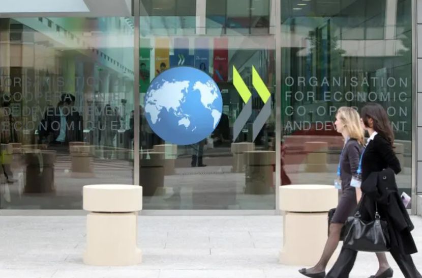 L’Ocse rivede la crescita italiana, Pil +0,6% nel 2025 - 