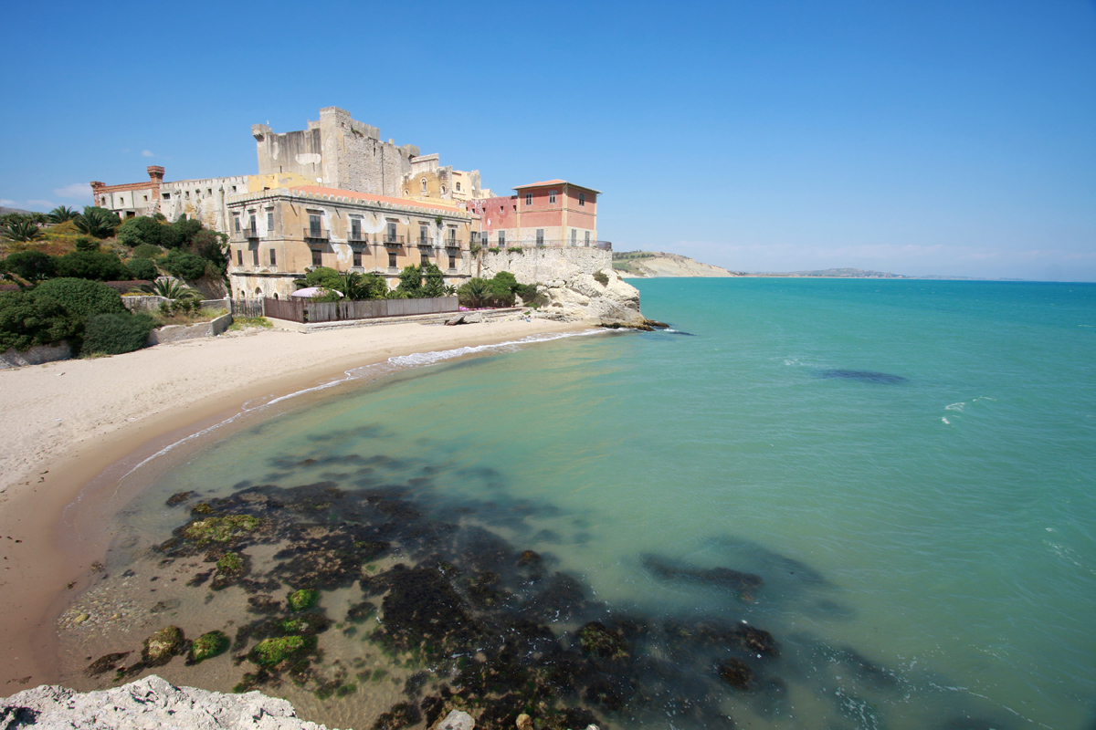 Castello di Falconara