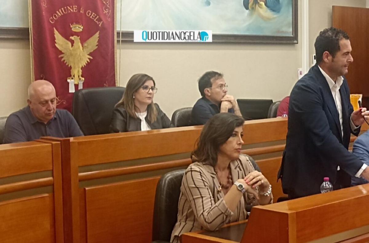 Unione Comuni, giunta approva tutti i progetti per ambire ai finanziamenti - Il sindaco Di Stefano, l'assessore Morselli e il dirigente Collura
