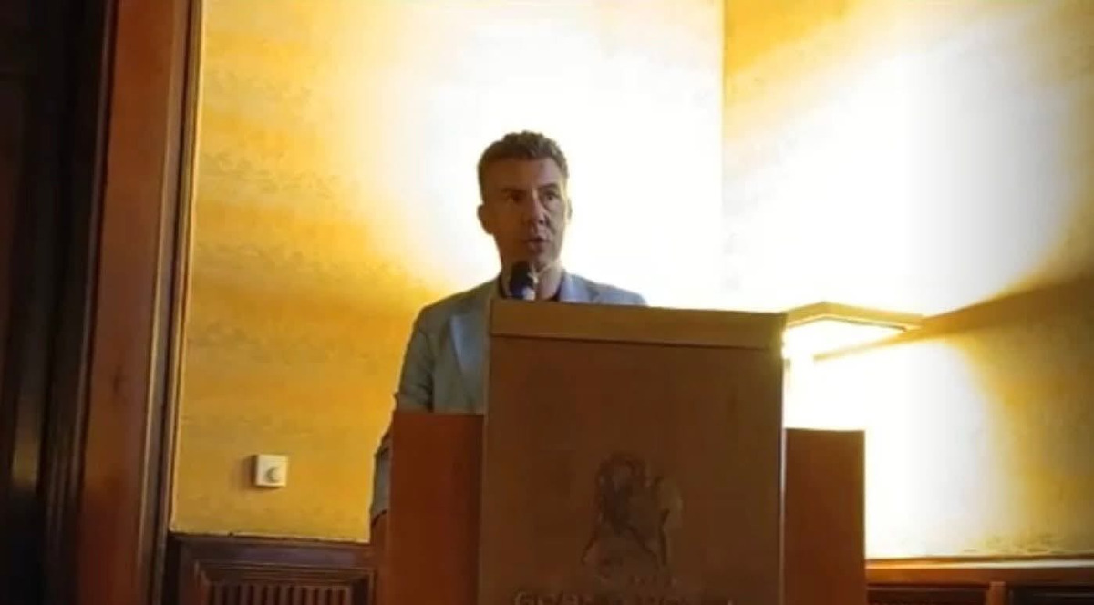 "Alternativi dicendo no alle mancette", Donegani: "Nei territori non si può stare con Cuffaro e l'Mpa" - Donegani durante l'intervento al congresso di "Europa Verde"