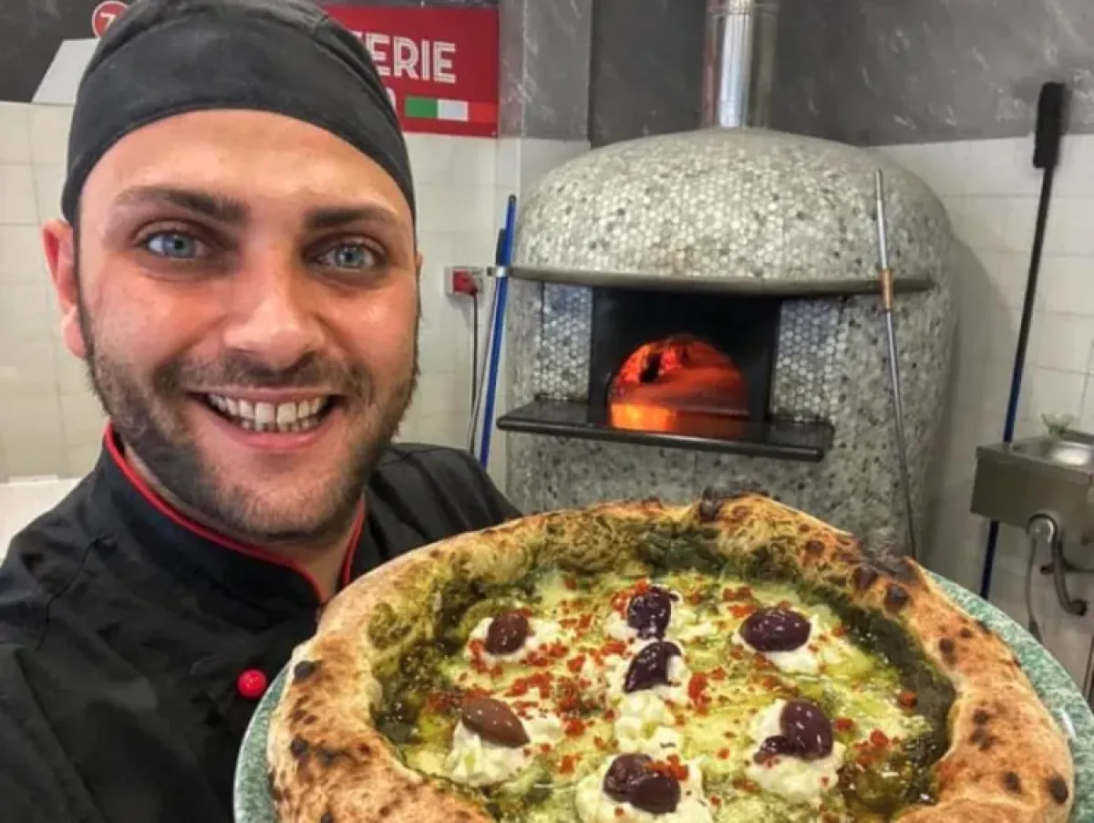 Cacciuolo diventa il volto della pizza sui social del Gambero rosso -