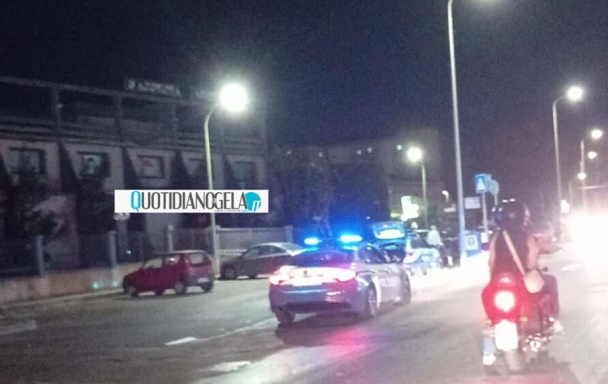 Schianto stradale nella notte in via Venezia, diversi feriti  - 