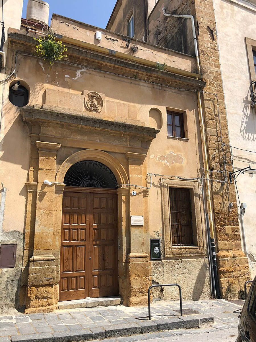 Un incredibile capolavoro nisseno della musica: da ex convento gesuitico a casa della musica - Foto: OppidumNissenae/Wikipedia