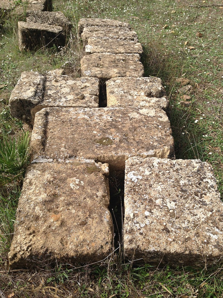 Un pezzo di storia che sfida il tempo: la misteriosa città dei Sicani a Mazzarino - Foto: Davide Mauro/Wikipedia