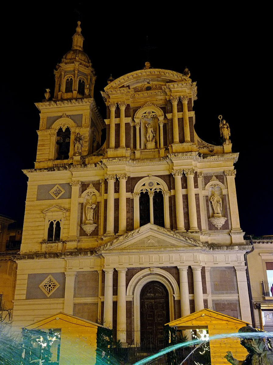 Simbolo di rinascita e fede, la facciata di San Sebastiano a Caltanissetta aveva un altro colore che non immagini - Foto: Fscarfia06/Wikipedia