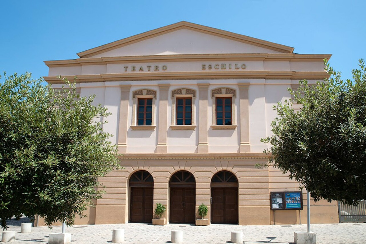 Il restauro, la sala e il cuore culturale di Gela: il teatro con segreti ottocenteschi e architettonici - Foto: AbelDionis/Wikipedia