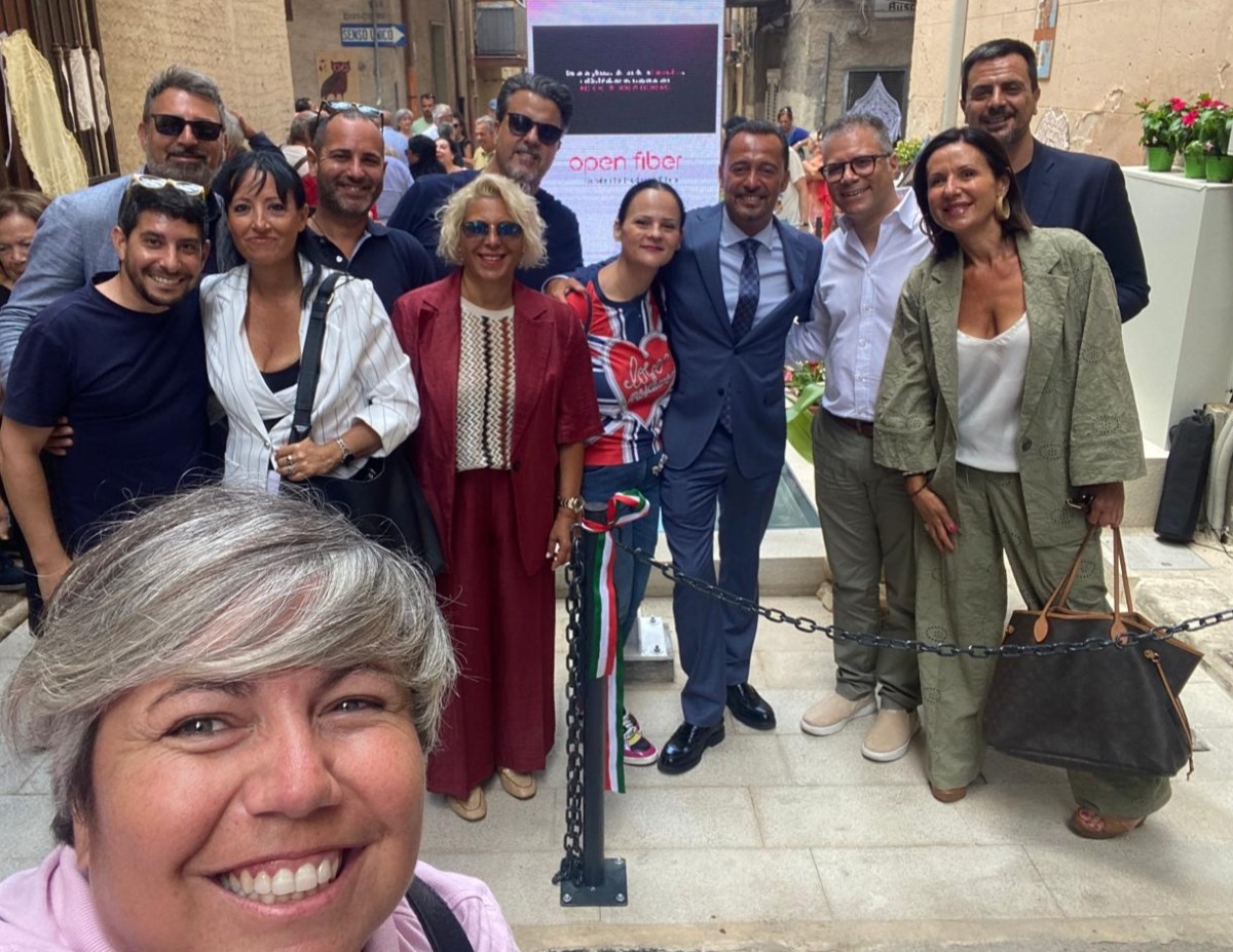 Necropoli via Di Bartolo, FdI: "Risultato importante, reso possibile anche dall'assessorato regionale" - Il gruppo di FdI con l'assessore Scarpinato 