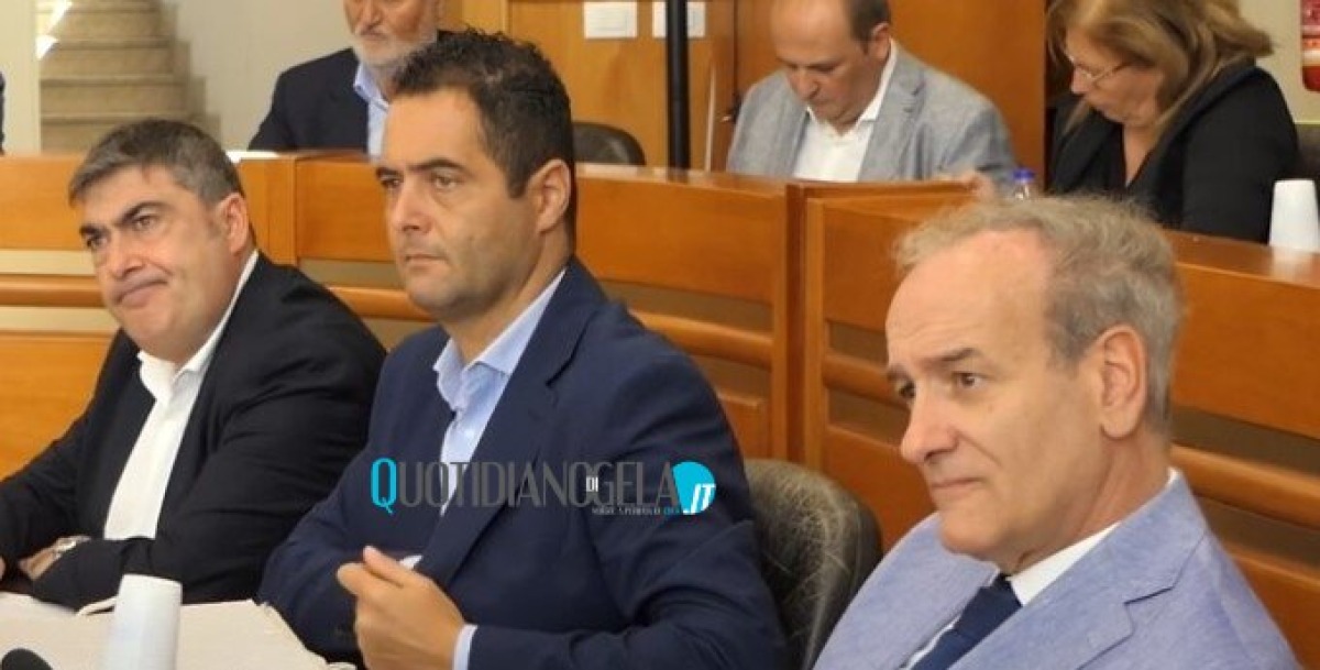 Ati idrico, niente numero legale: assemblea da riconvocare e rebus presidenza -