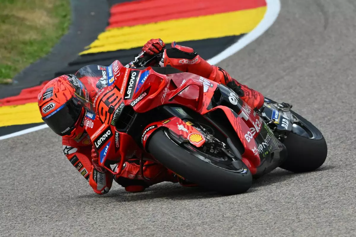 Marc Marquez vola nella practice di Brno, Martin 5° al rientro -