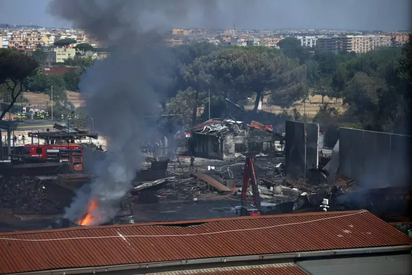 45 feriti per l’esplosione in un distributore a Roma, due sono gravi -