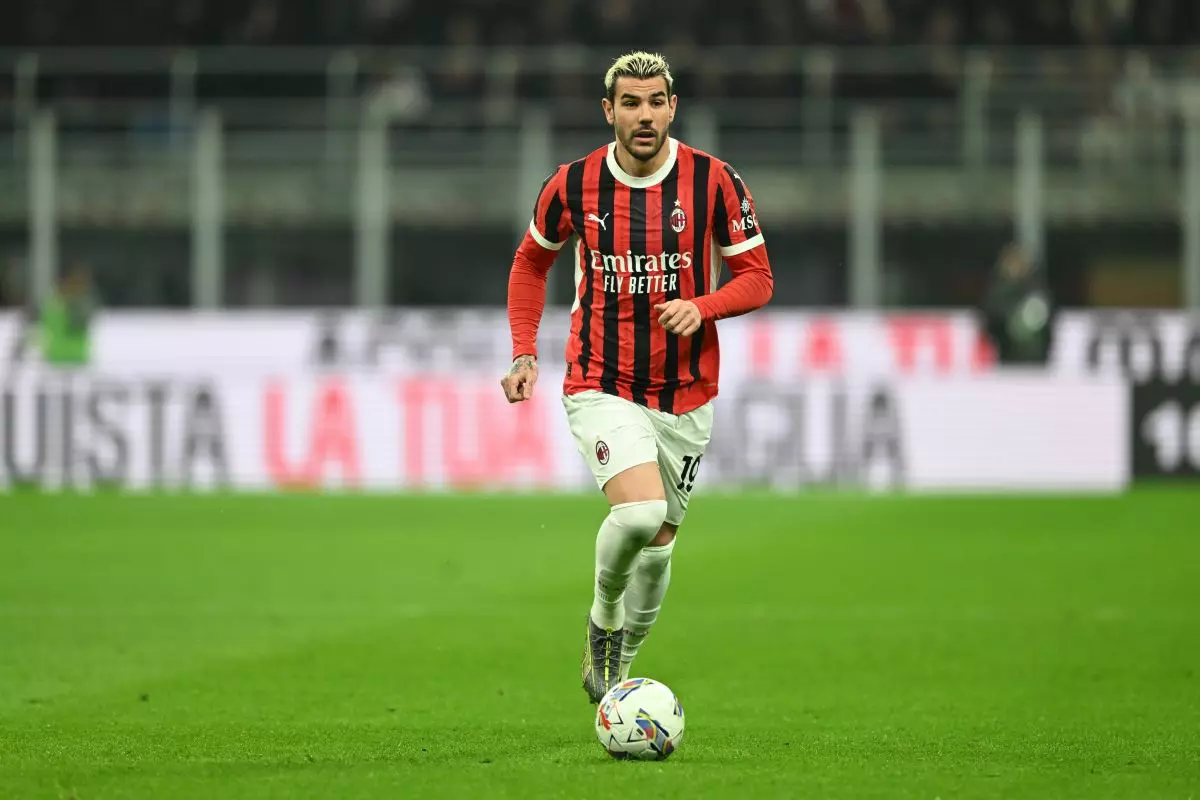 Il Milan saluta Theo Hernandez, triennale con l’Al-Hilal - 