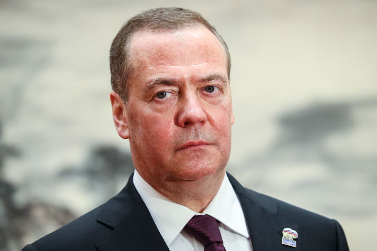 Medvedev “Ultimatum Trump? Teatrale” - 