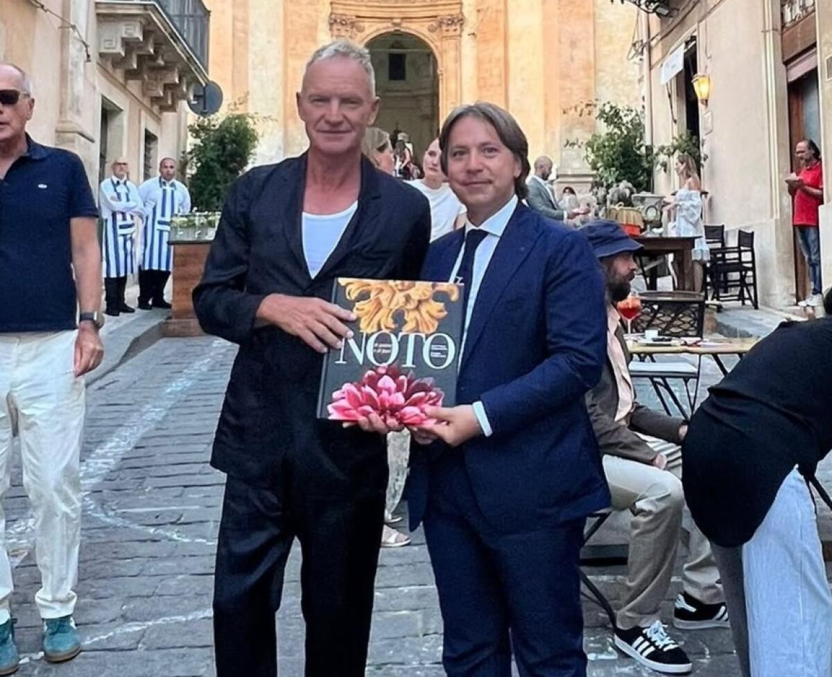 Nozze siciliane per la figlia di Sting, Fuschia Katherine Sumner sposa Maximilian Wright a Noto -