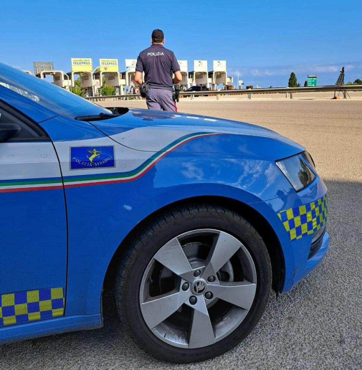In auto con 10kg di cocaina, bloccato dalla Polizia stradale nel palermitano -