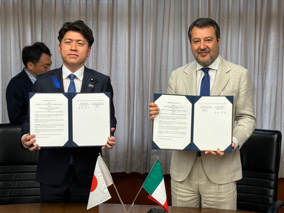Salvini in Giappone firma accordo di cooperazione sui ponti -
