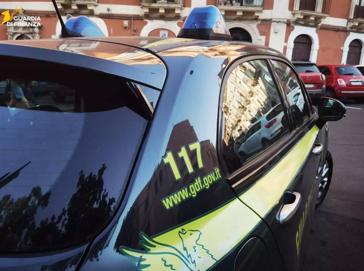 Catania, arrestato un uomo che trasportava 64 kg di cocaina su un tir -