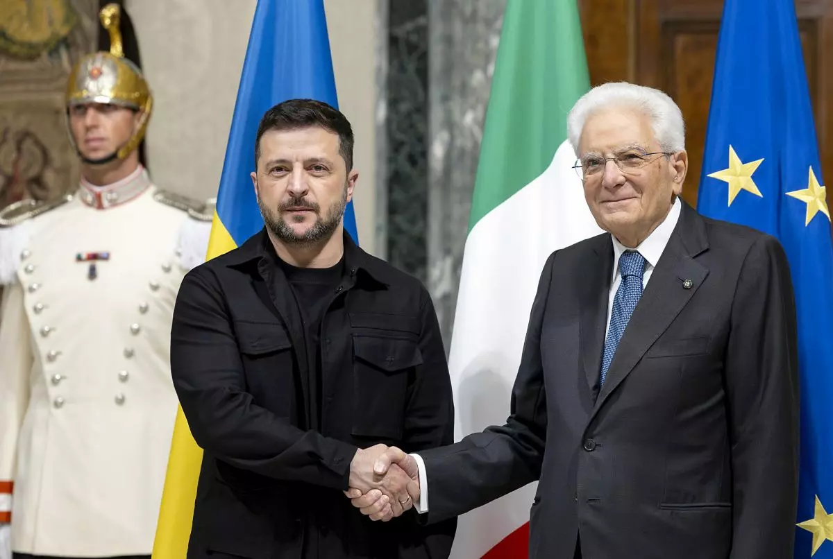 Ucraina, Mattarella a Zelensky “Dall’Italia sempre pieno sostegno” -