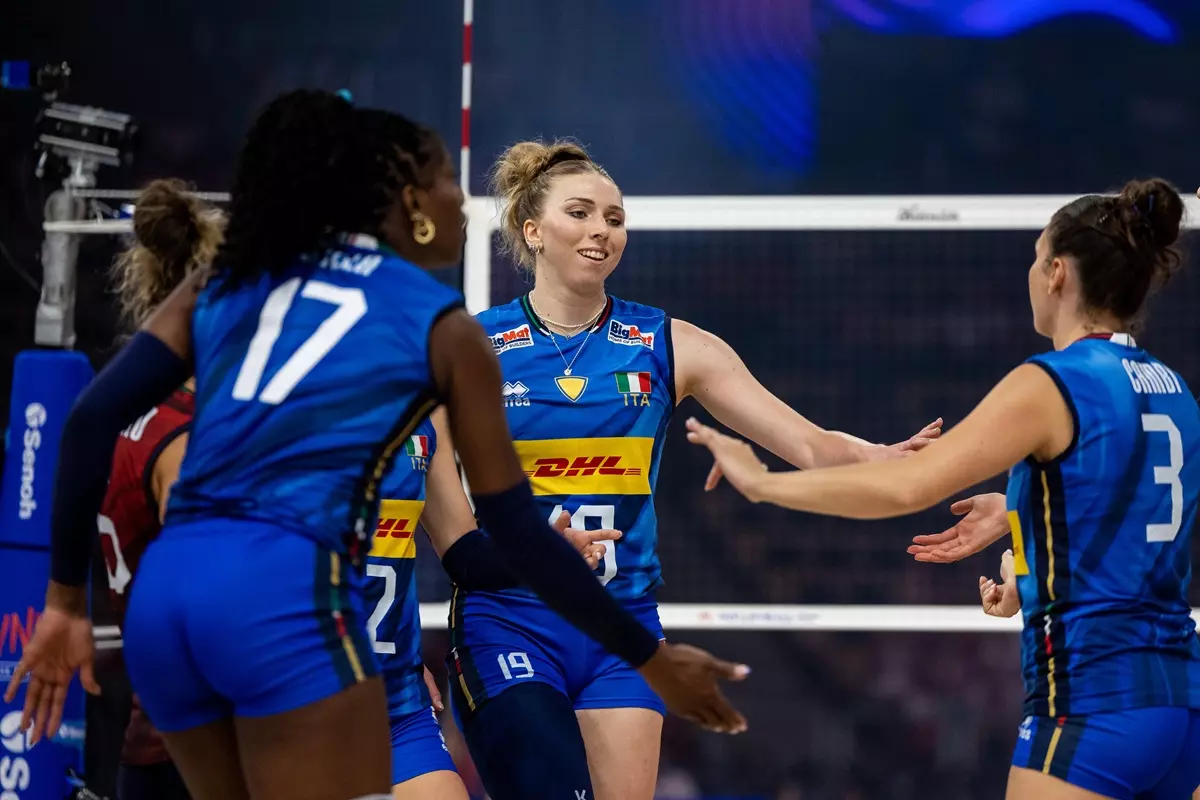 L’Italvolley travolge la Polonia, azzurre di nuovo in finale di Vnl - 